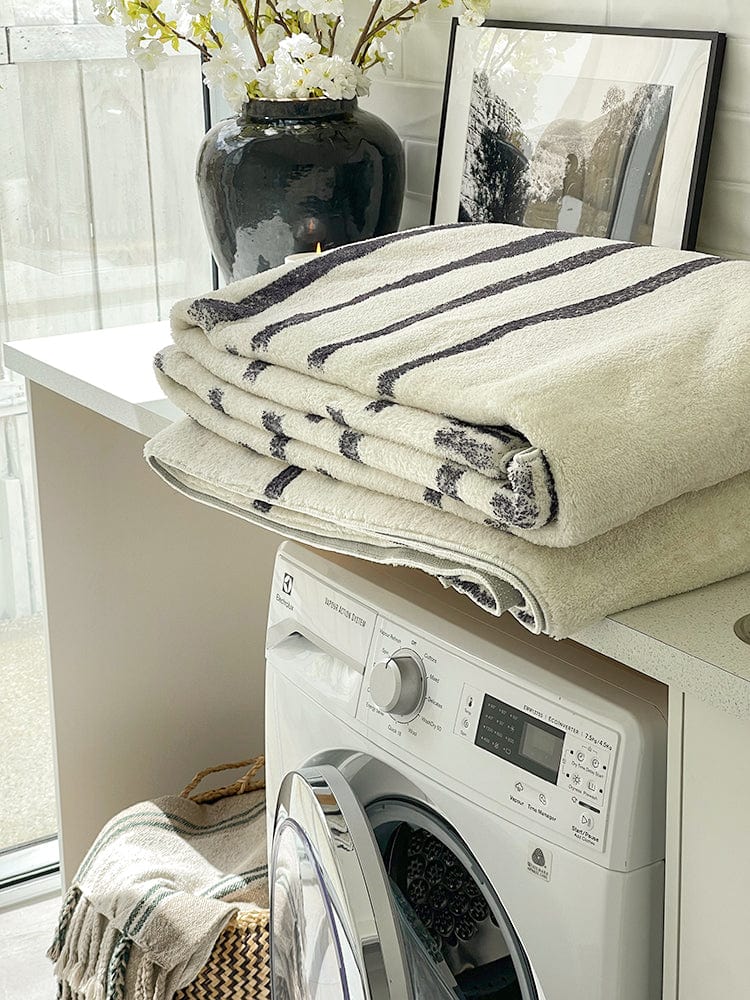 vesper black and ivory tribal washable rug vesper black and ivory tribal washable rug